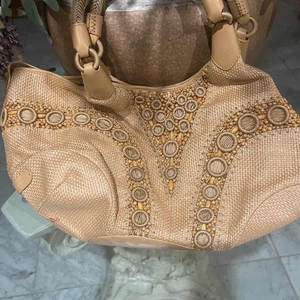 Beautiful Cole Haan bag. Like new condition.